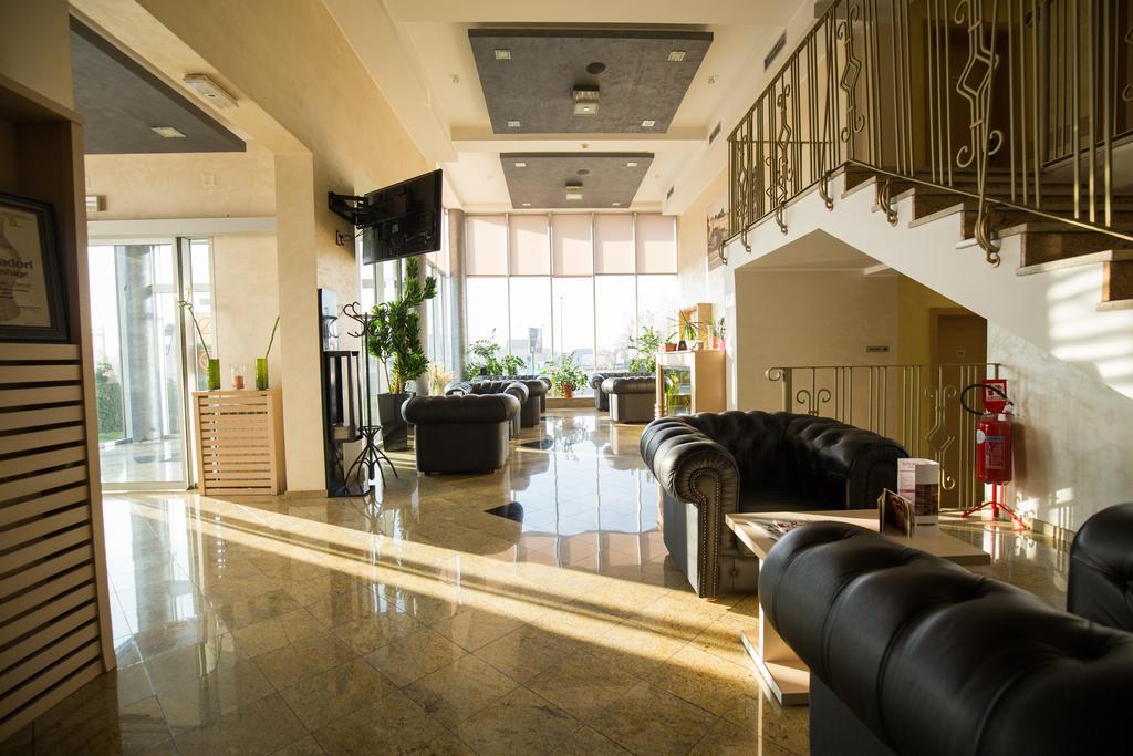 בלגרד Euro Garni Hotel מראה חיצוני תמונה